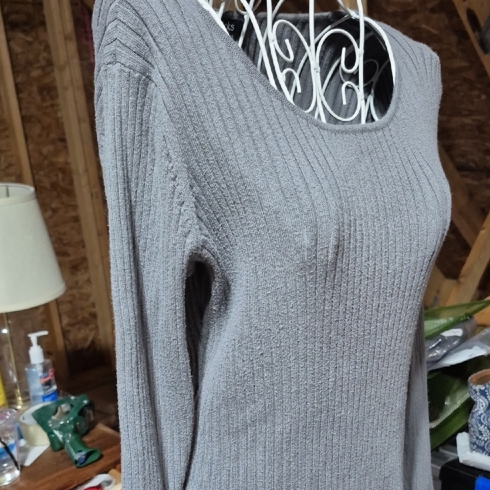 Gray Ribbed Women's Sweater - Picture 3 of 7